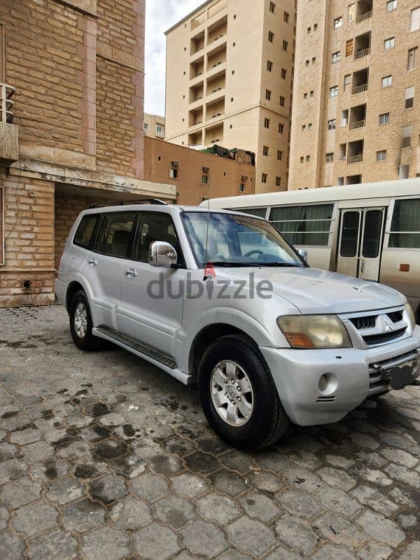 Mitsubishi Pajero 2005 1