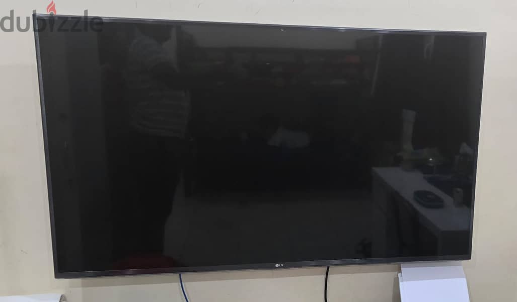 55 inch Smart TV 0