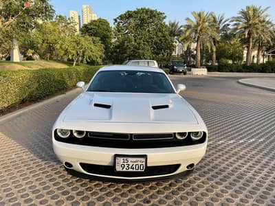 Dodge Challenger 2016 4WD Automatic