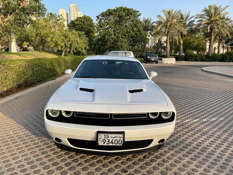 Dodge Challenger 2016 4WD Automatic 0