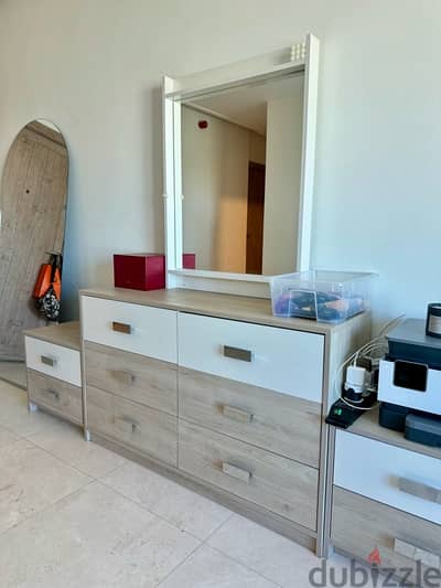 Dresser with mirror & 2 night stands