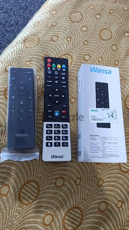 I sell my wansa smart tv 43insch same as new  with Wall bracket 5