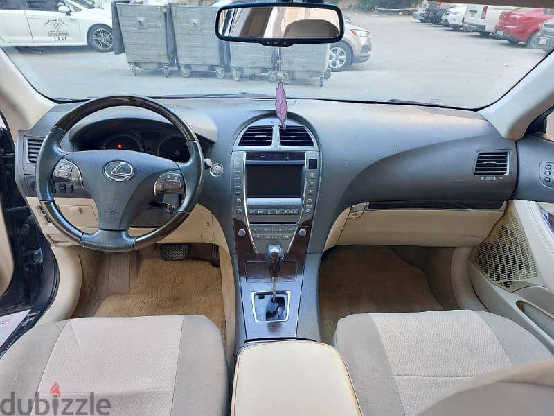 Lexus ES350 2011 excellent condition 4