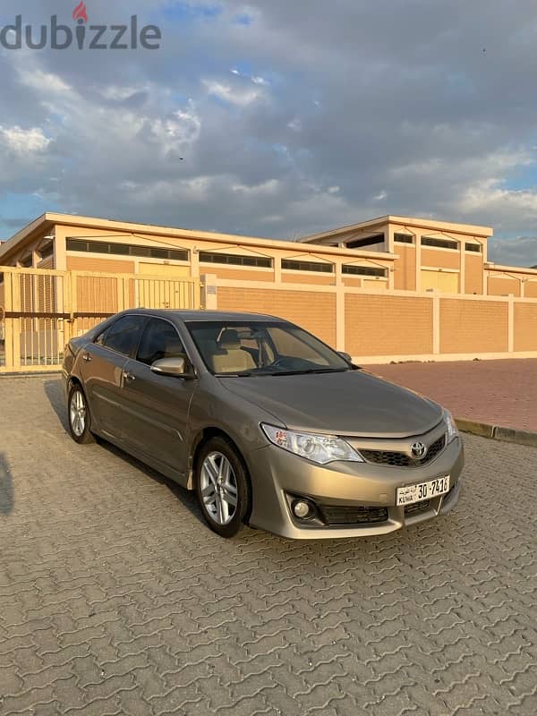 Toyota Camry 2013 GLX 4