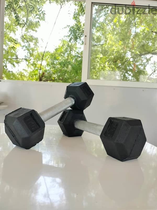 yellow Dumbell 20 kg new with bar connector best price 15 kd 19