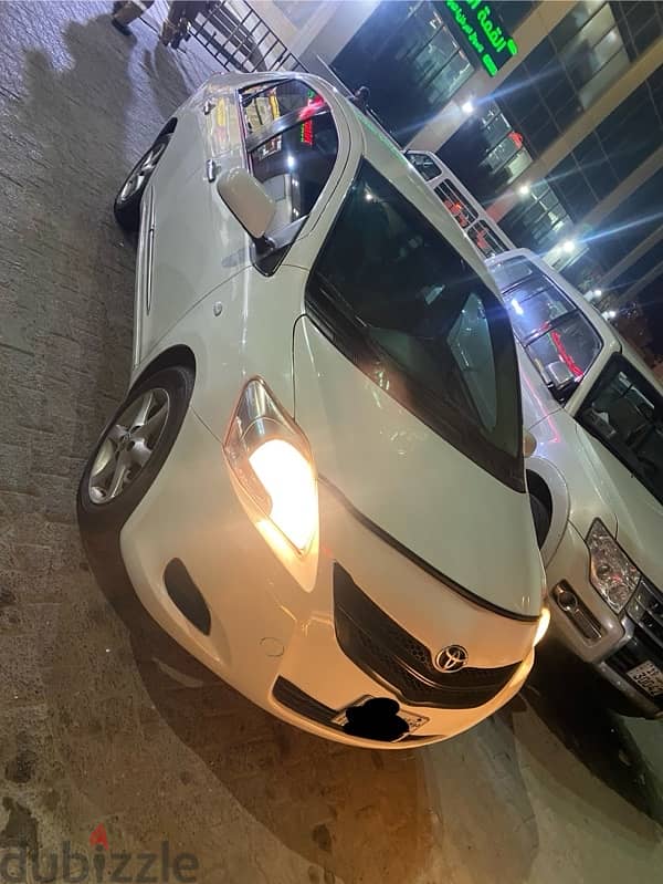 Toyota Yaris 2013 1