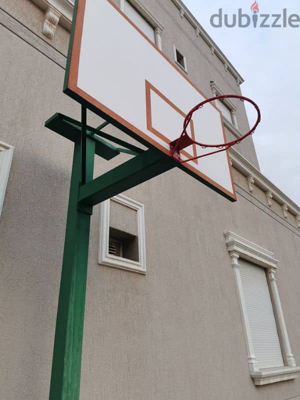 basketball  stand 1