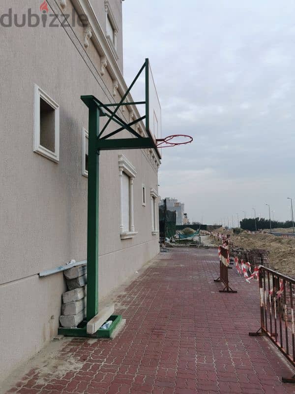 basketball  stand 5