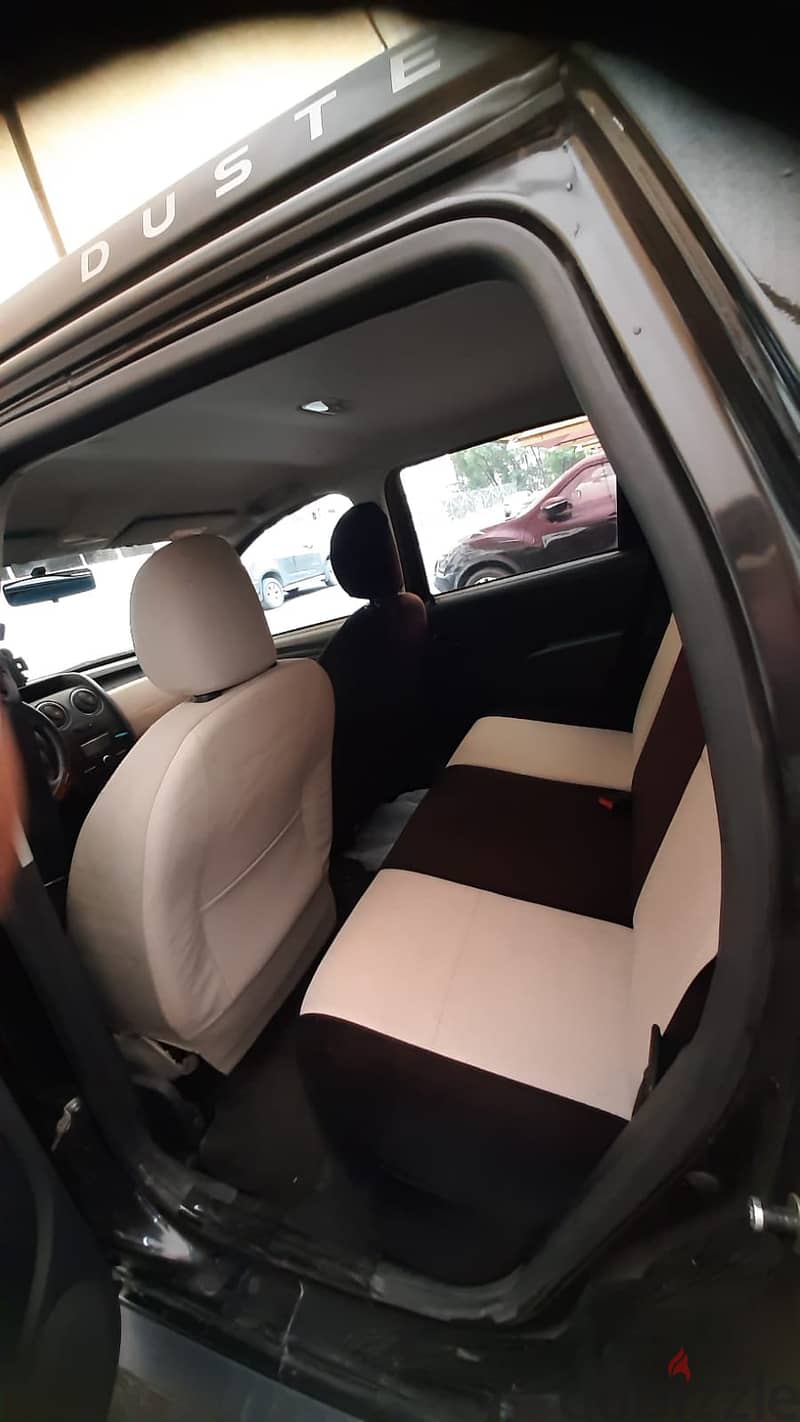 Renault Duster 2016 family used suv for sale in salmiya (100 K) 4