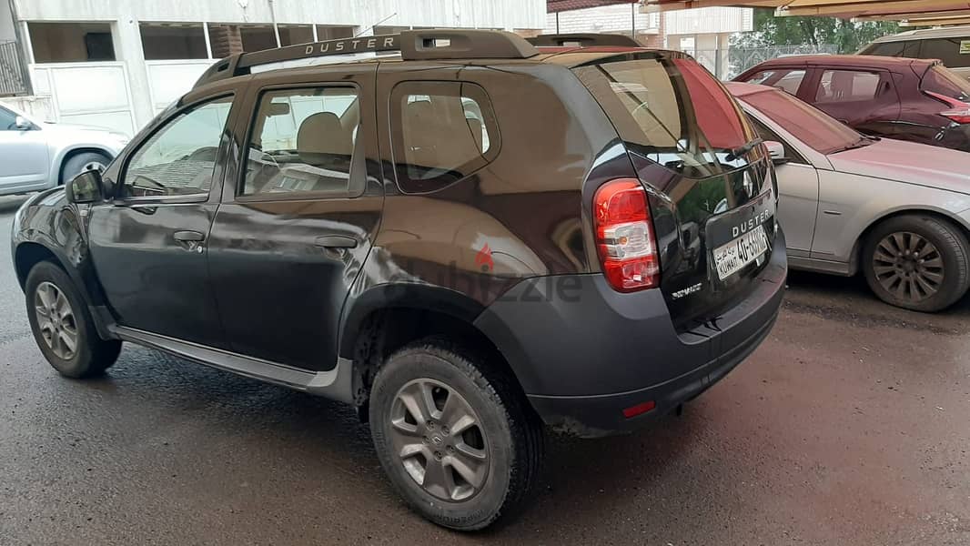 Renault Duster 2016 family used suv for sale in salmiya (100 K) 8