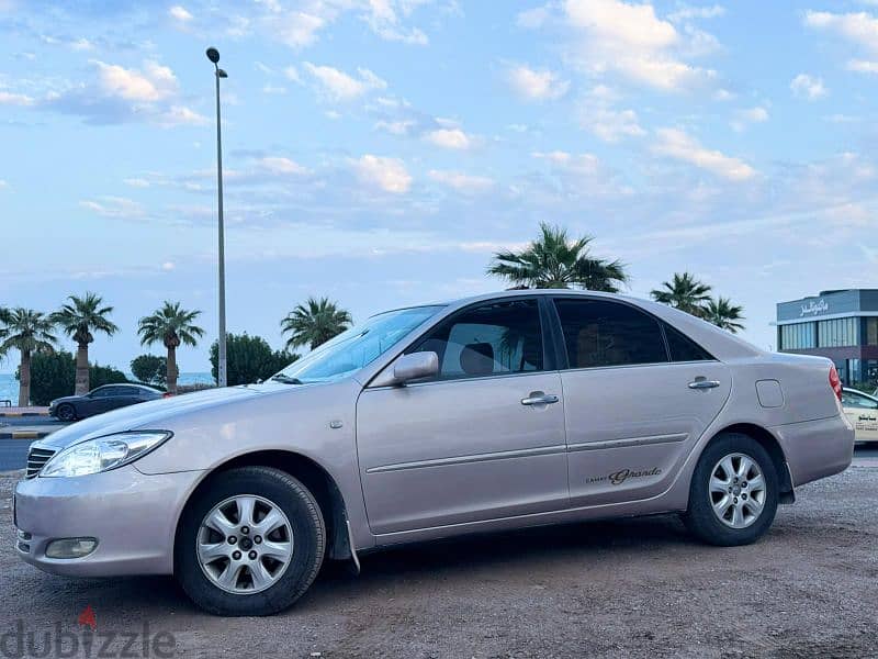 Toyota Camry 2004 1