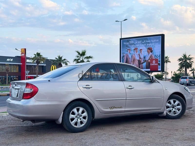 Toyota Camry 2004 3