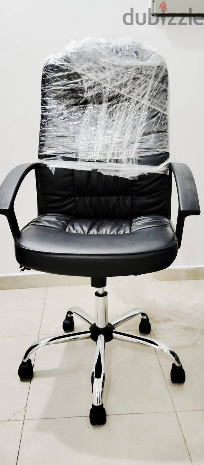 Comfortable Faux Leather Chair for home and office كرسي مريح من الجلد 3