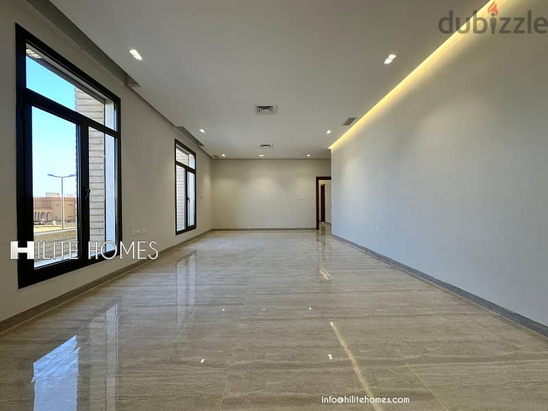 Five bedroom brand new triplex with Roof for rent in Al Funaitees 0