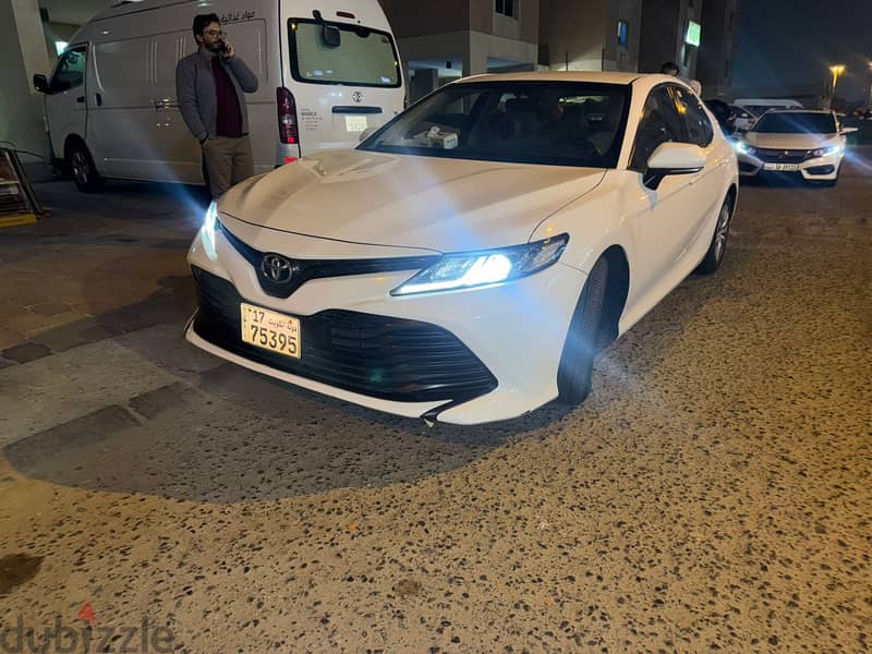 Toyota Camry 2019 LE 2