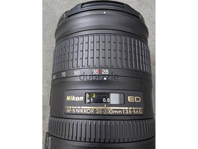 Nikon Lens 28-300mm f/3.5-5.6 VR 0