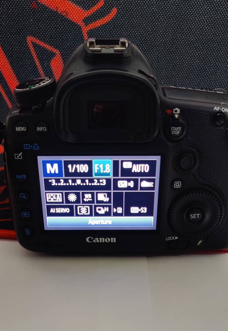 Canon 5D Mark III & 50mm prime lens 1