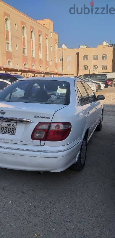 Nissan Sunny 2002 4