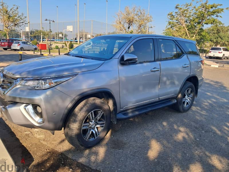 Toyota Fortuner 2020 1