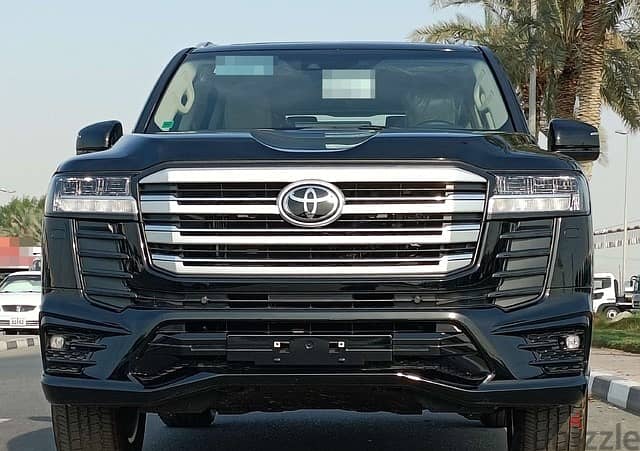 Toyota Land Cruiser 2022 GXR(Whatsapp +971559197608 for more details 2