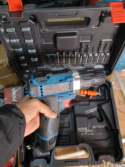 BOSS CORDLESS DRILL