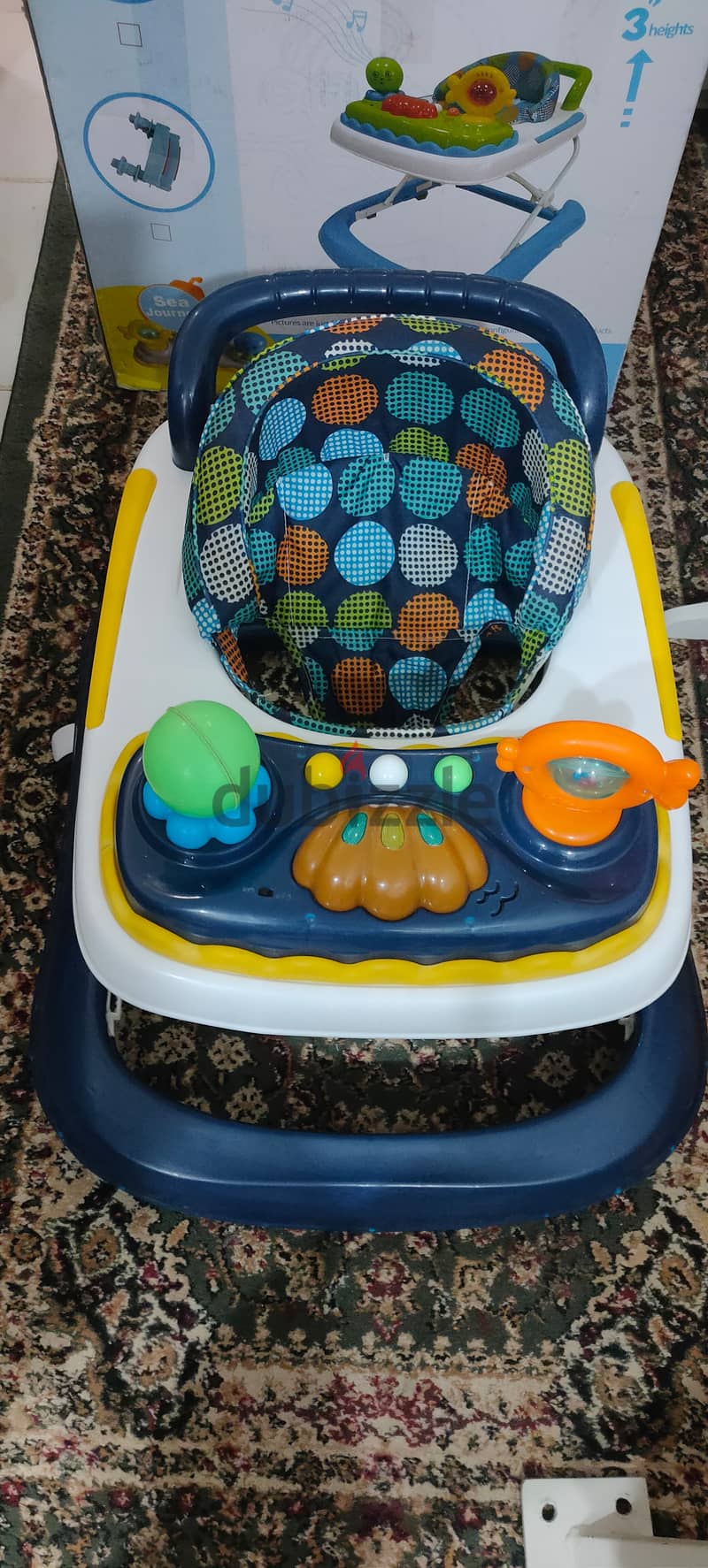 Baby walker with music and rhythm. Good condition. 3