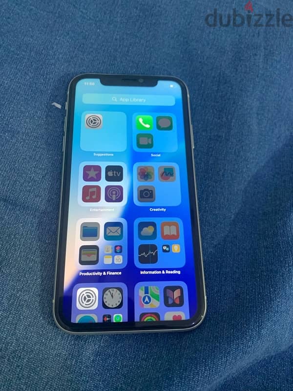 iPhone 11 …128gb battery 82% not open device excellent condition 10