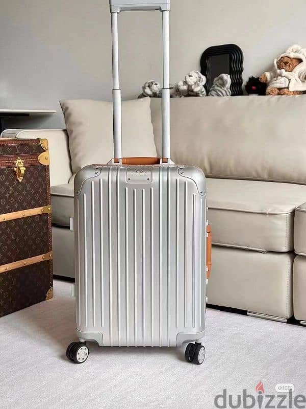 Rimowa cabin suitcase 0