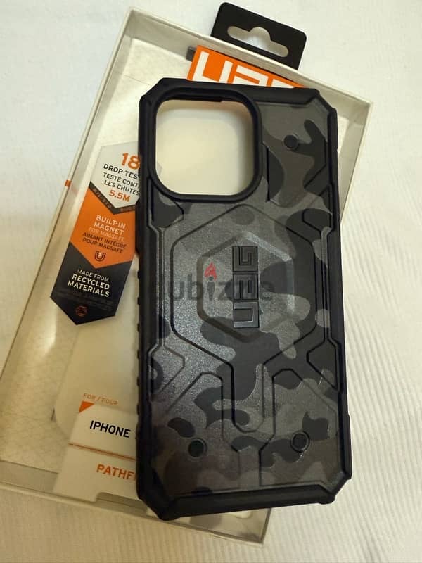 UAG Pathfinder Case for 15 Pro MAX 4