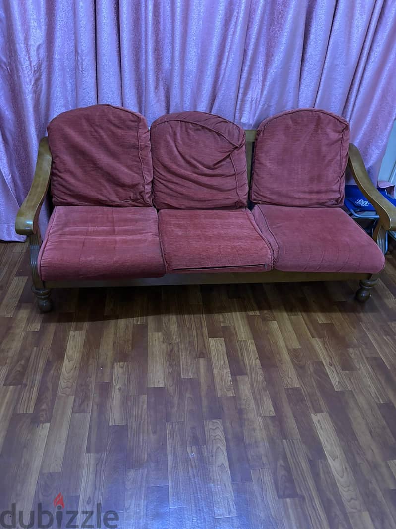 5 seat sofa set. 15kd 1