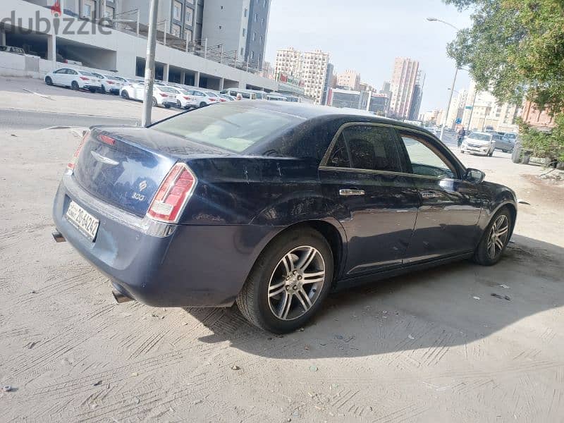 Chrysler /300C 2013 in neat condition 176000km only 950last T. 60905440 3