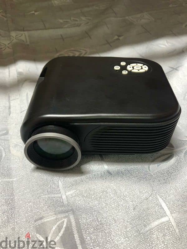 Small projector for sale 0