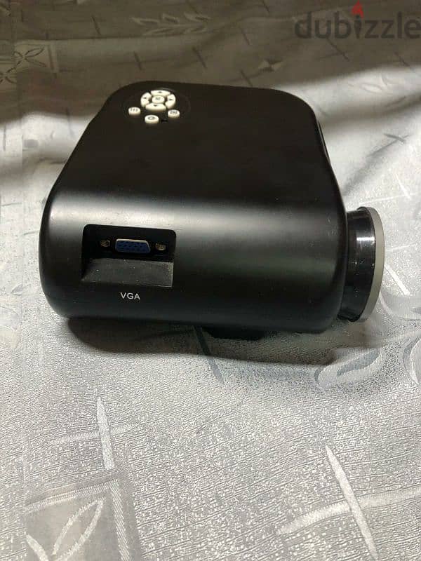 Small projector for sale 2