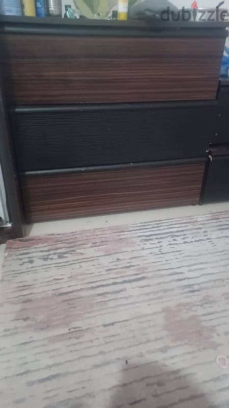 Almirah with double door and cupboard for sale 2