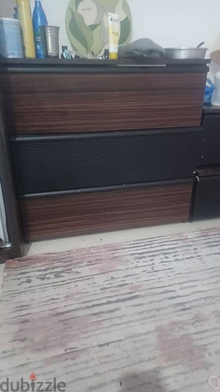 Almirah with double door and cupboard for sale 3