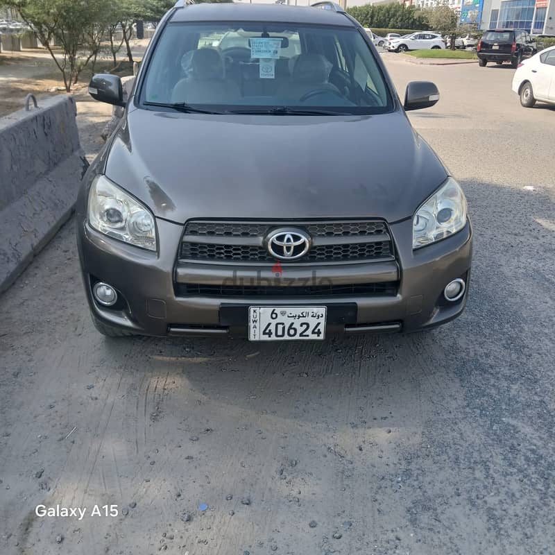 Toyota Rav 4 2012 model for sale 3