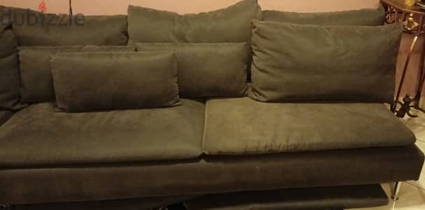 SINGLE  PIECE  2/3 SEATER  BRANDED  SOFA  WITH CUSSIONS FOR  SALE