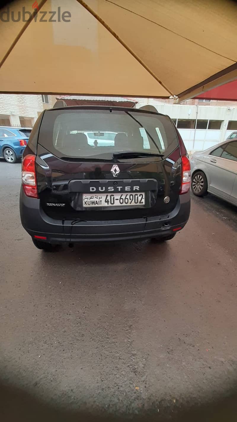 Renault Duster 2016 family used suv for sale in salmiya (100K) 5