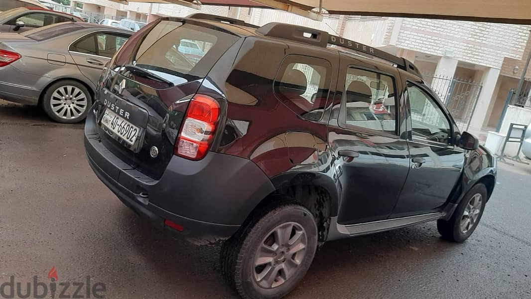 Renault Duster 2016 family used suv for sale in salmiya (100K) 7