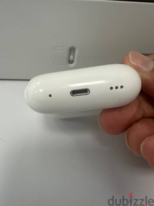 airpods pro2 lightning charger good case 1