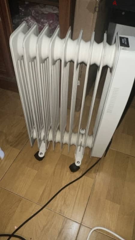 9 FILAMENT OIL HEATER 0