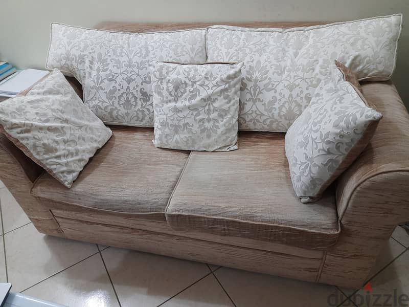 Good condition used furniture for sale in Mahboula 1