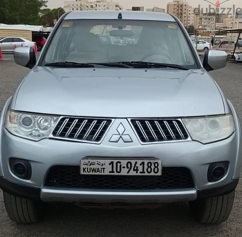 Mitsubishi Pajero 2012 3