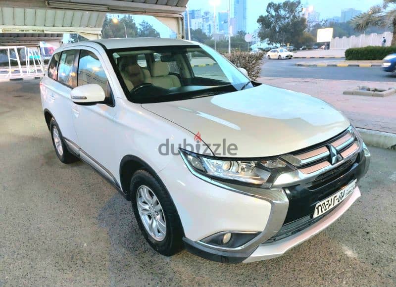 Mitsubishi  2017 excellent condition 7