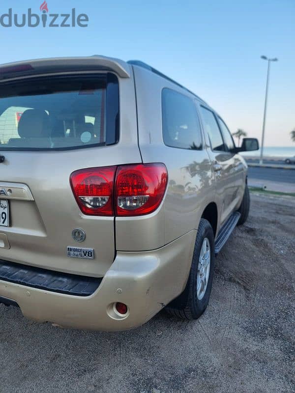 Toyota Sequoia 2013 V8 FULL OPTION 3