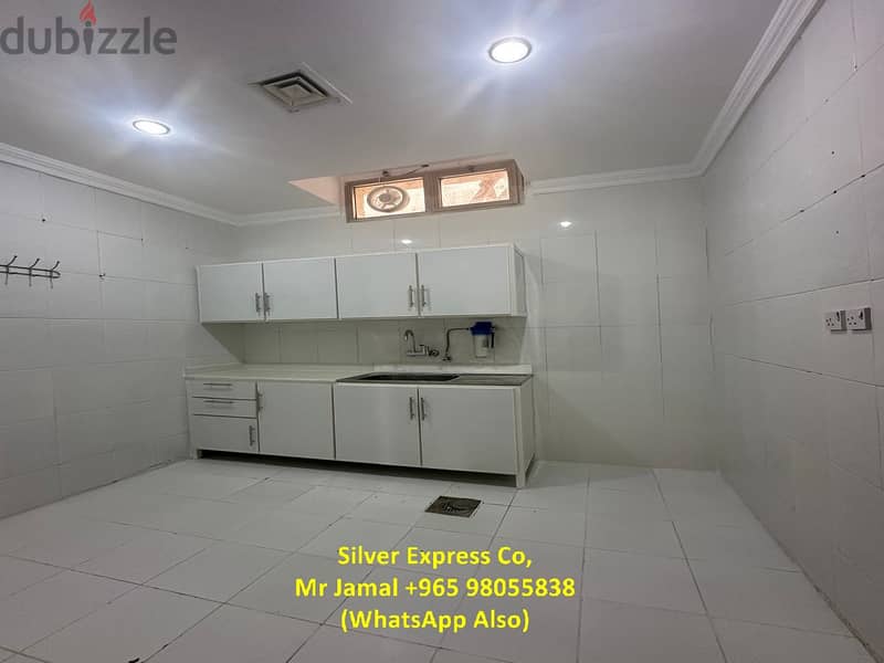 3 Bedroom Fully Sunny Apartment for Rent in Mangaf. 4