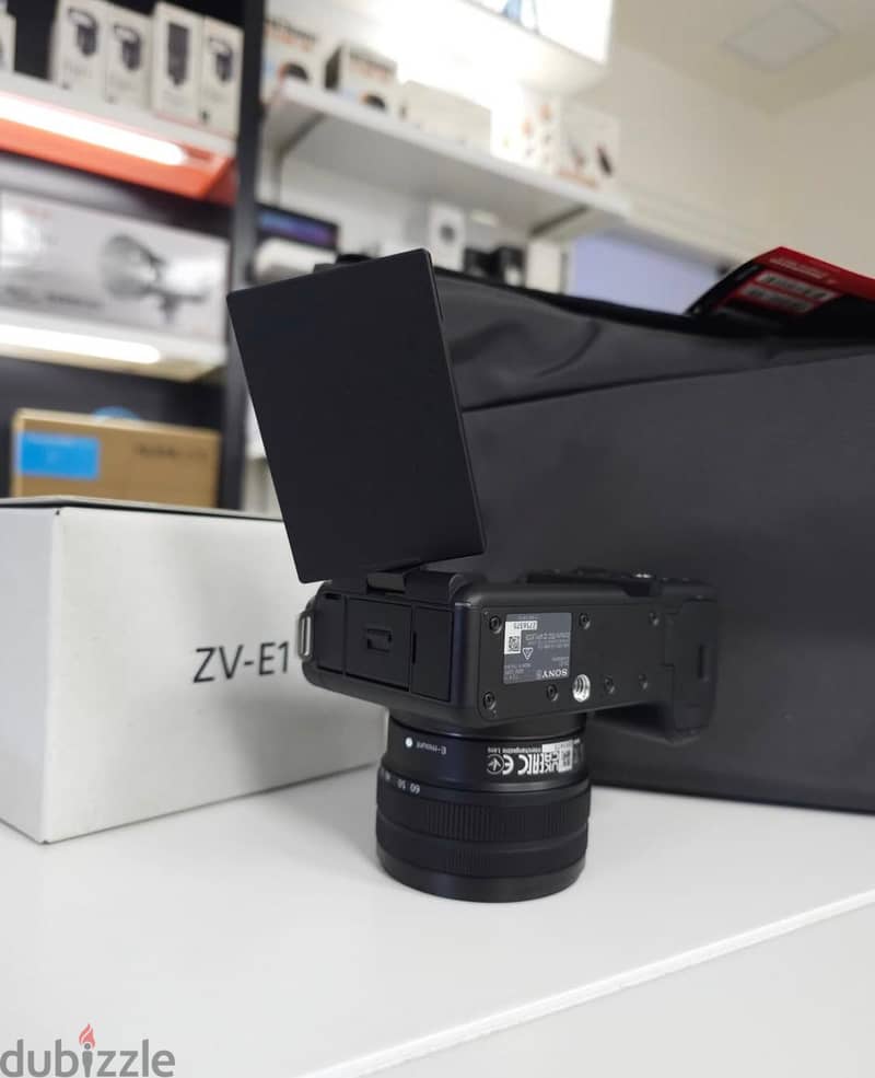 Buy on installment Sony ZVE1 + 28-60mm F3.5-5.6 Lens + Manfrotto Bag 2