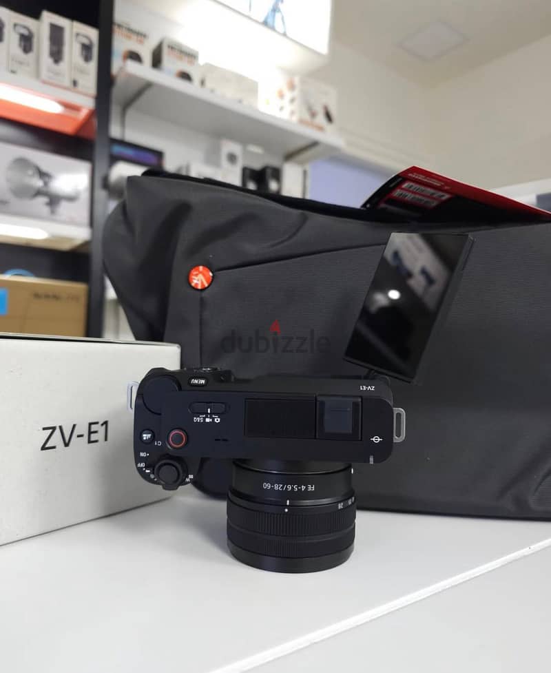 Buy on installment Sony ZVE1 + 28-60mm F3.5-5.6 Lens + Manfrotto Bag 3