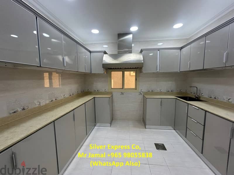 A Very Nice 4 Bedroom Floor with Balcony in Abu Fatira. 4