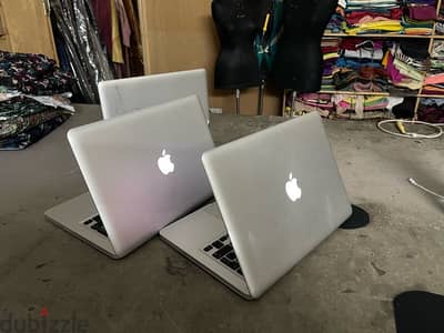 2012 macbook pro 13inch. core i5.35kd fixed